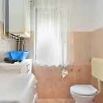 & Tanja 1552 פולה