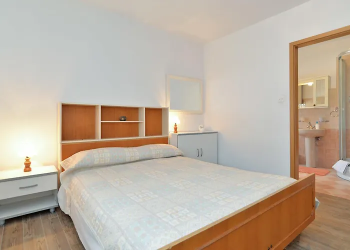 게스트하우스 & Tanja 1552 3*