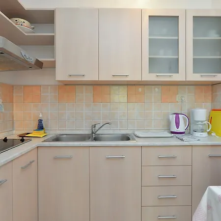 Pensión & Tanja 1552 3*